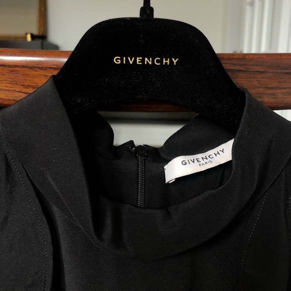 Givenchy silk ruffle blouse - Picture 7 of 8